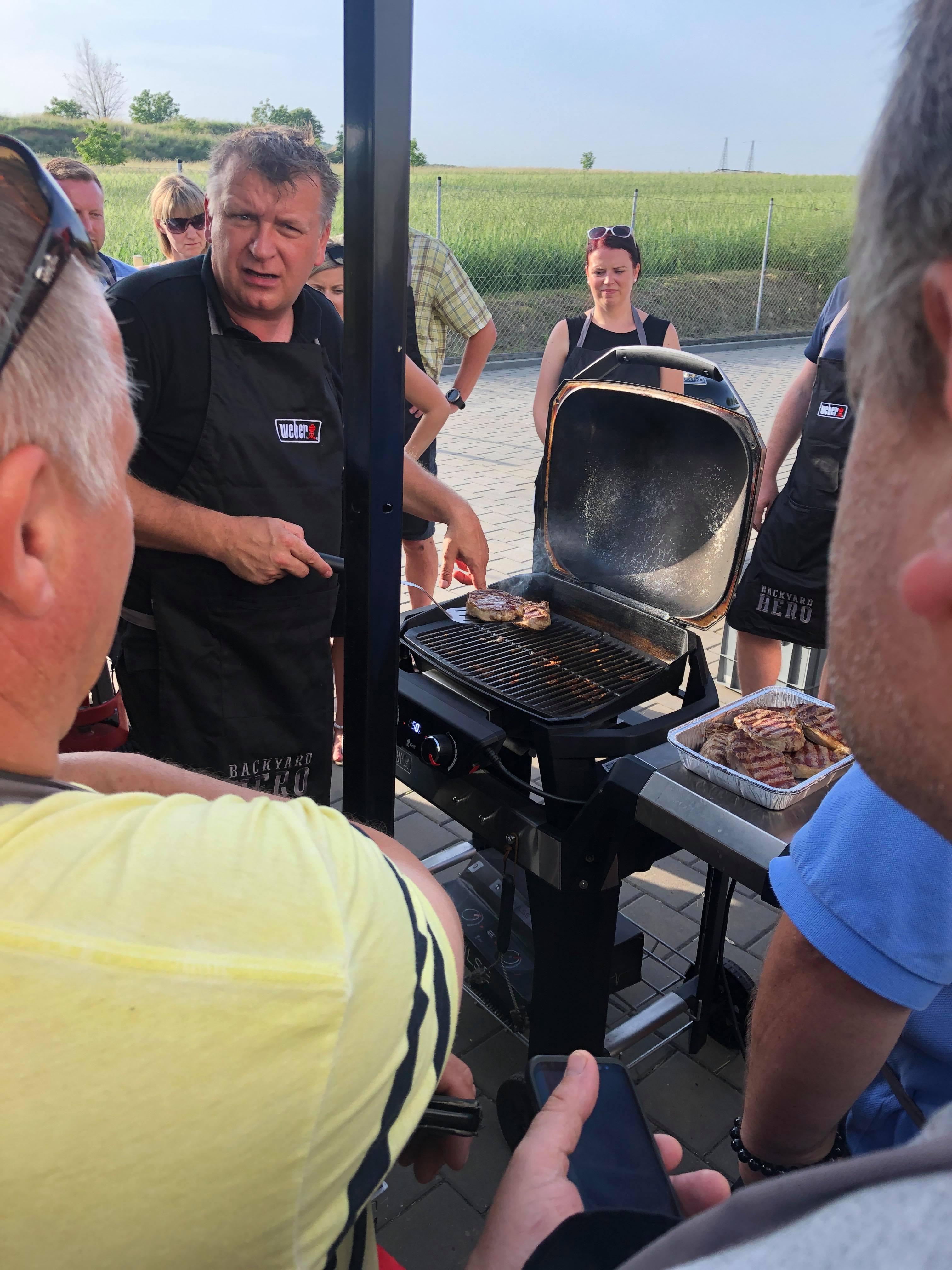 Gril Akademie Weber 6