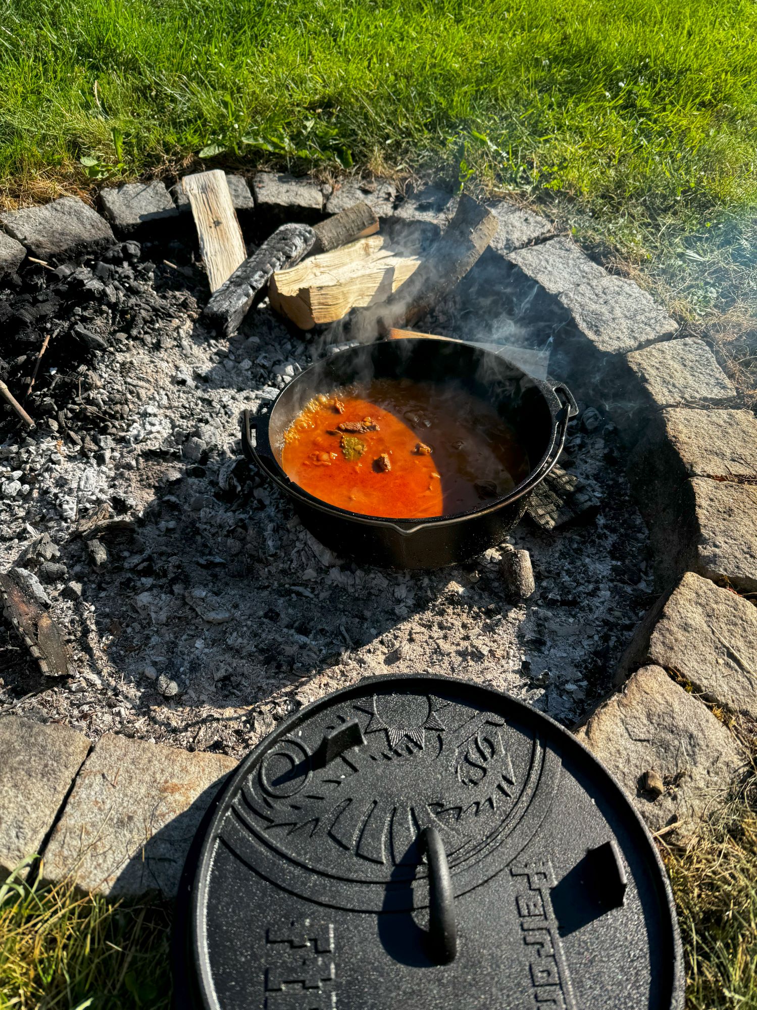 Vaření s litinovým nádobím Vaření s litinovým nádobím
