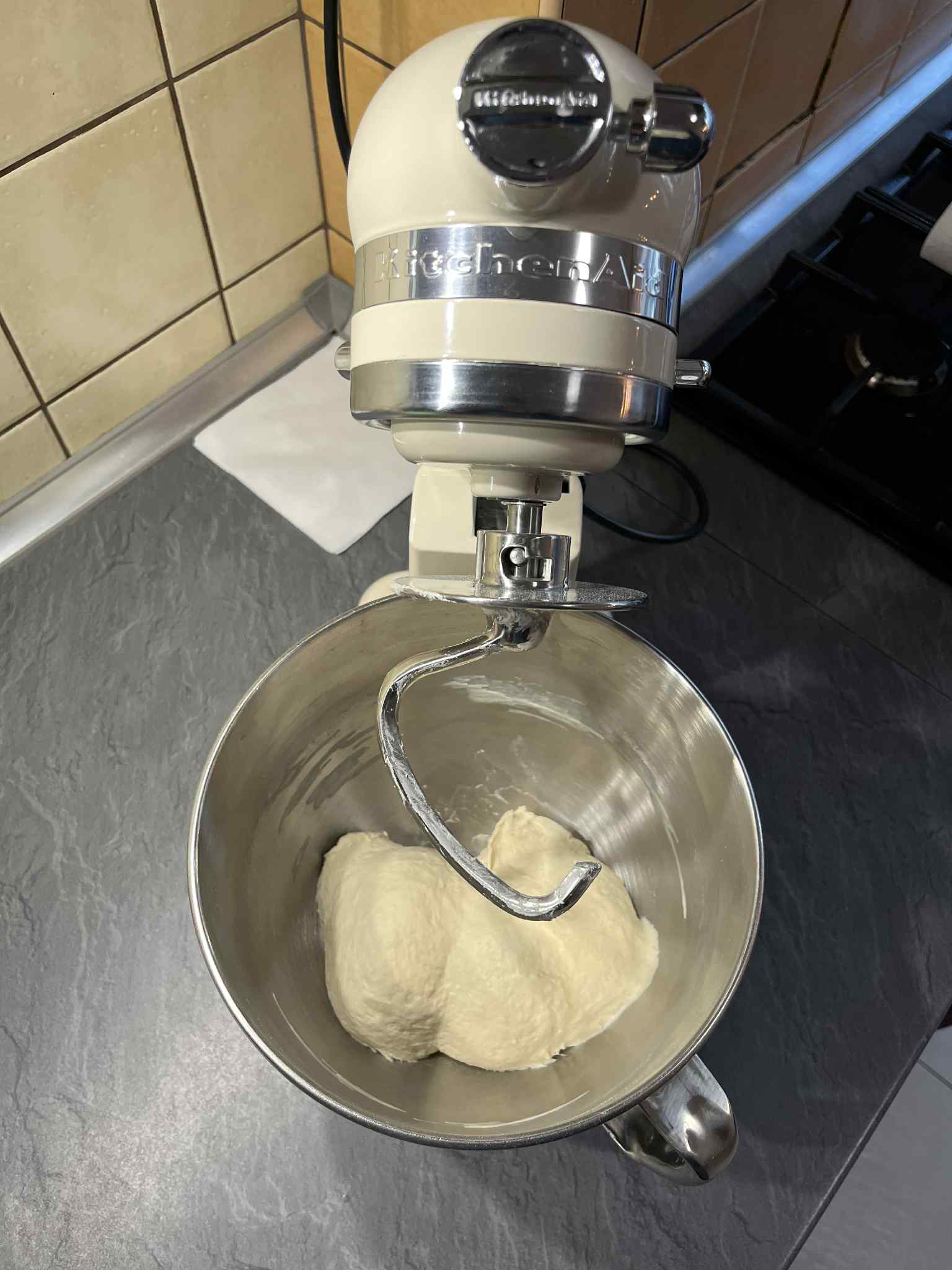 Velká recenze kuchyňský robot KitchenAid - hnětení na chleba Velká recenze kuchyňský robot KitchenAid - hnětení na chleba