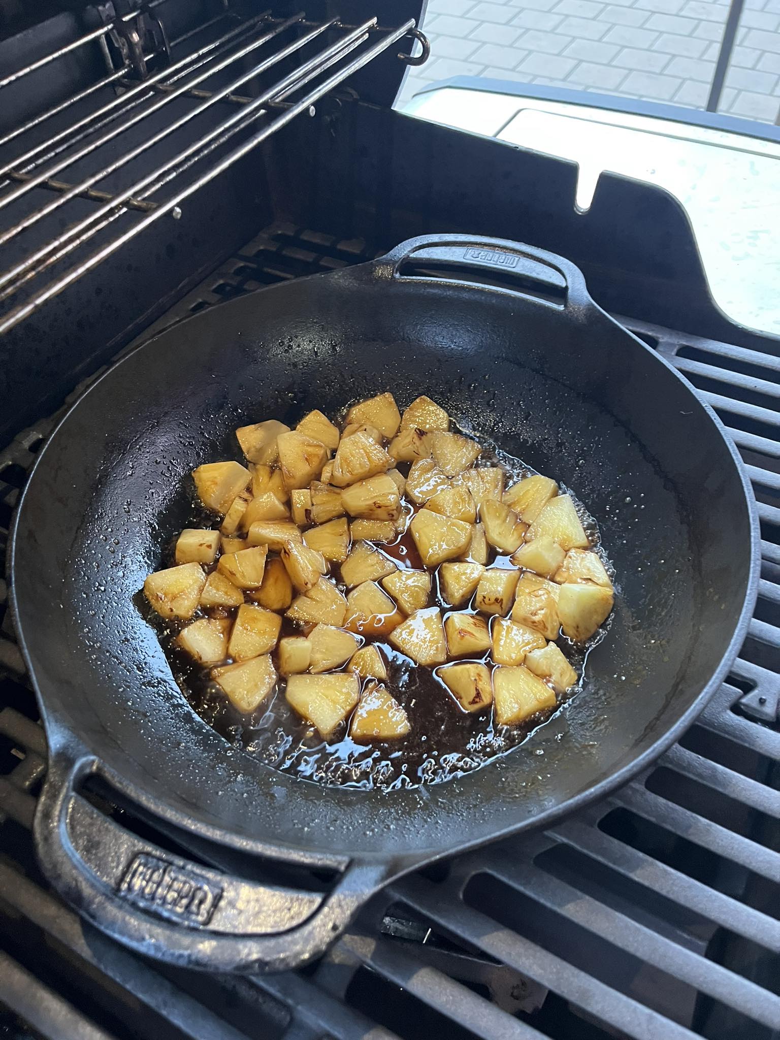 Ananas na grilu