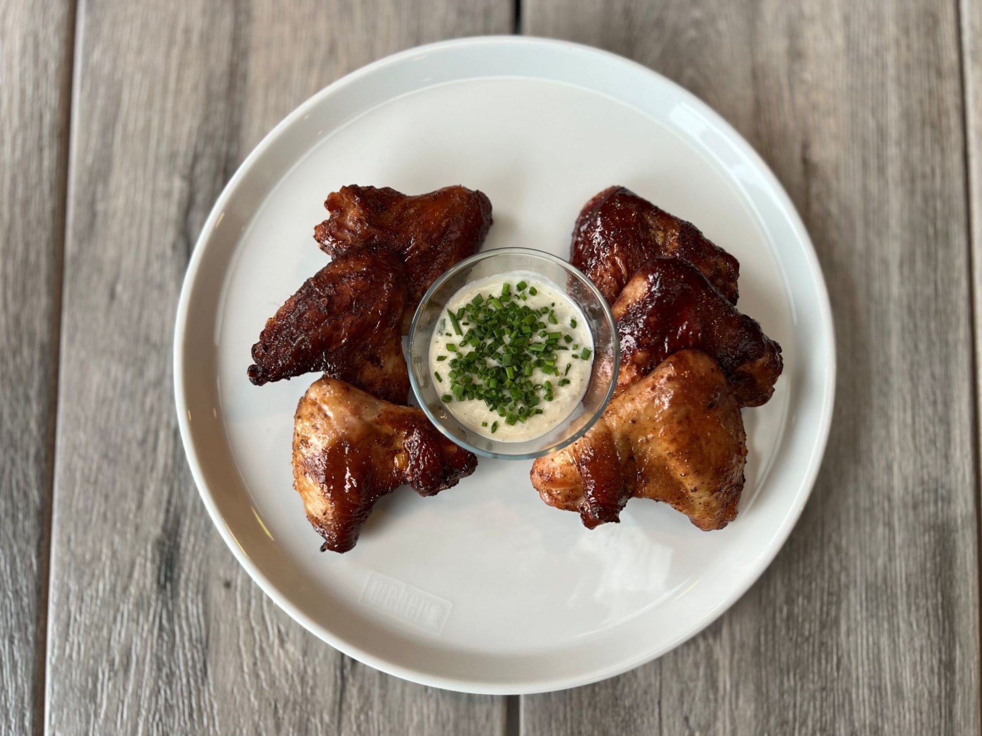 Buffalo Wings kuřecí křídla na grilu Buffalo Wings kuřecí křídla na grilu