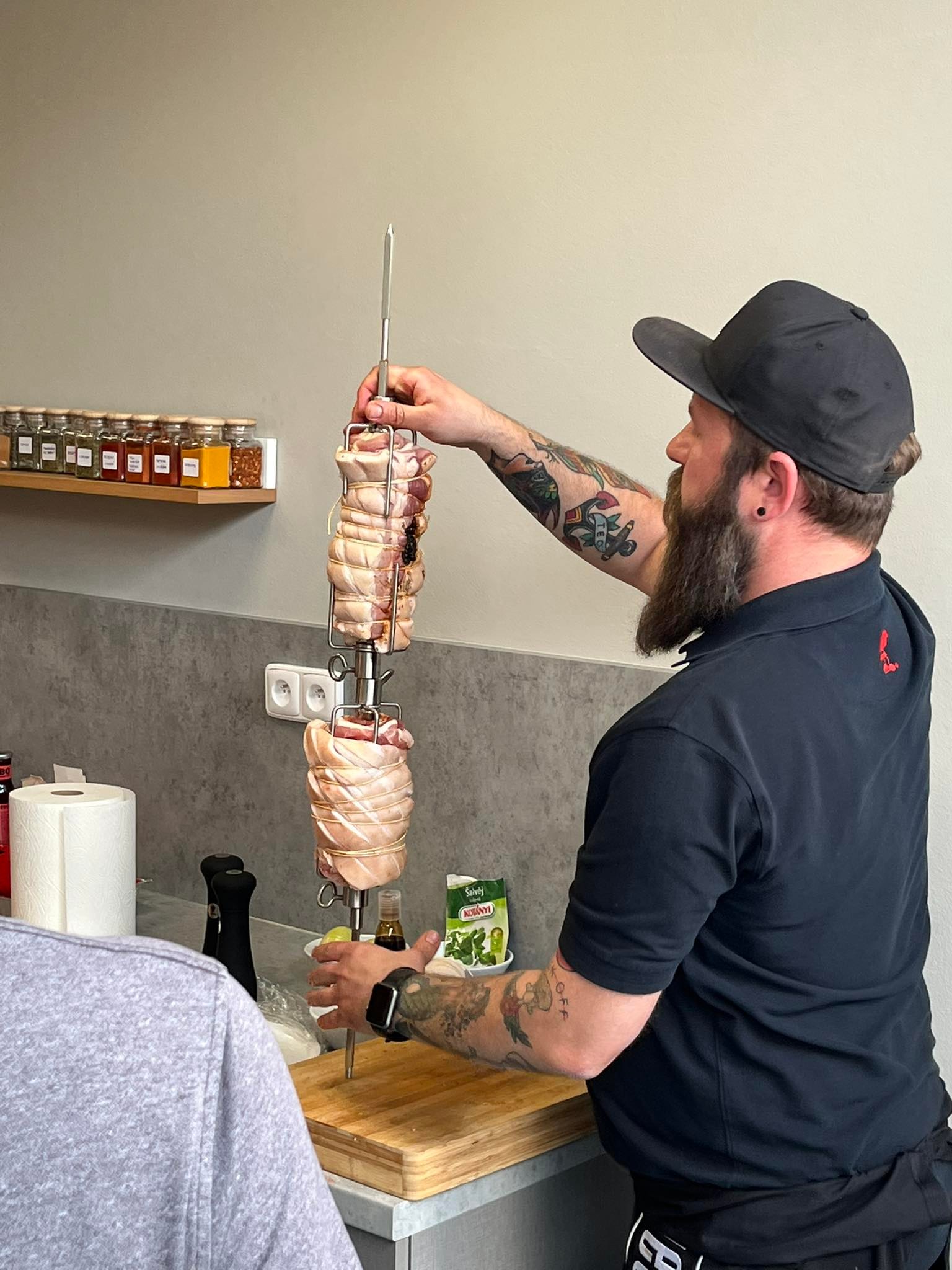 Pečený vepřový bůček na grilu Pečený vepřový bůček na grilu