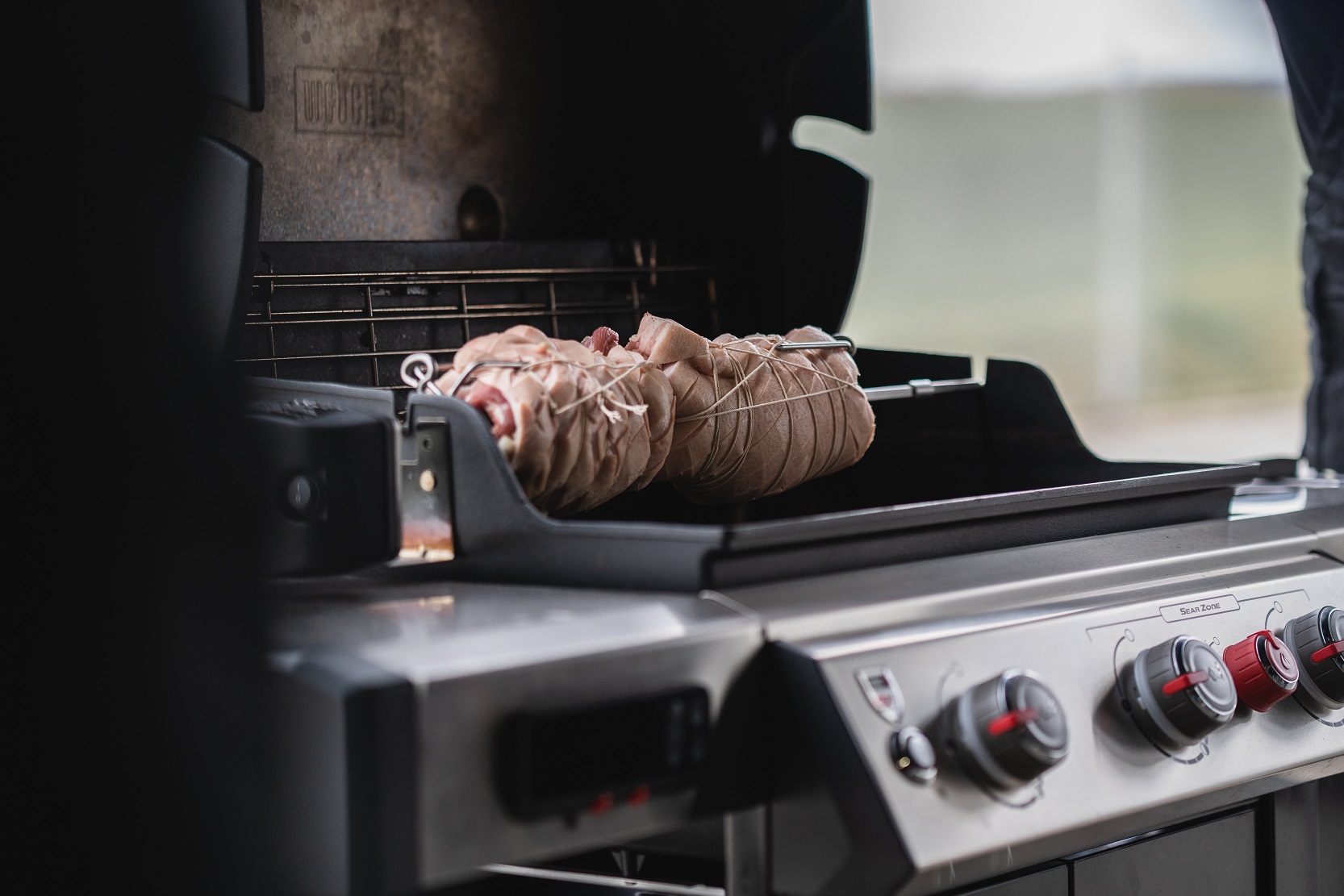 Pečený vepřový bůček na grilu Pečený vepřový bůček na grilu