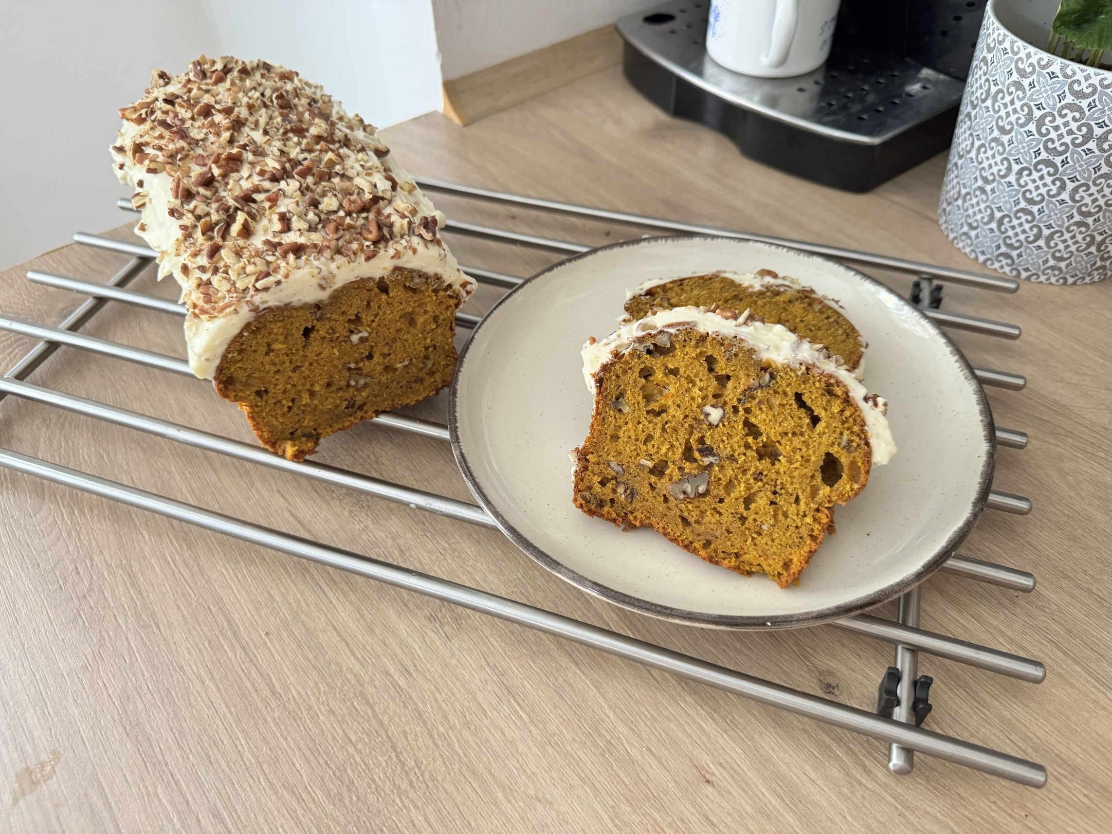 Dýňový chlebíček Pumpkin Spice - nakrájený Dýňový chlebíček Pumpkin Spice - nakrájený