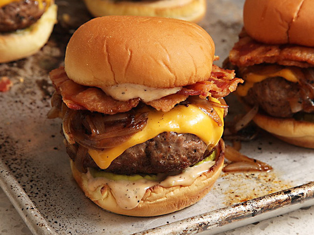 Burger z grilu