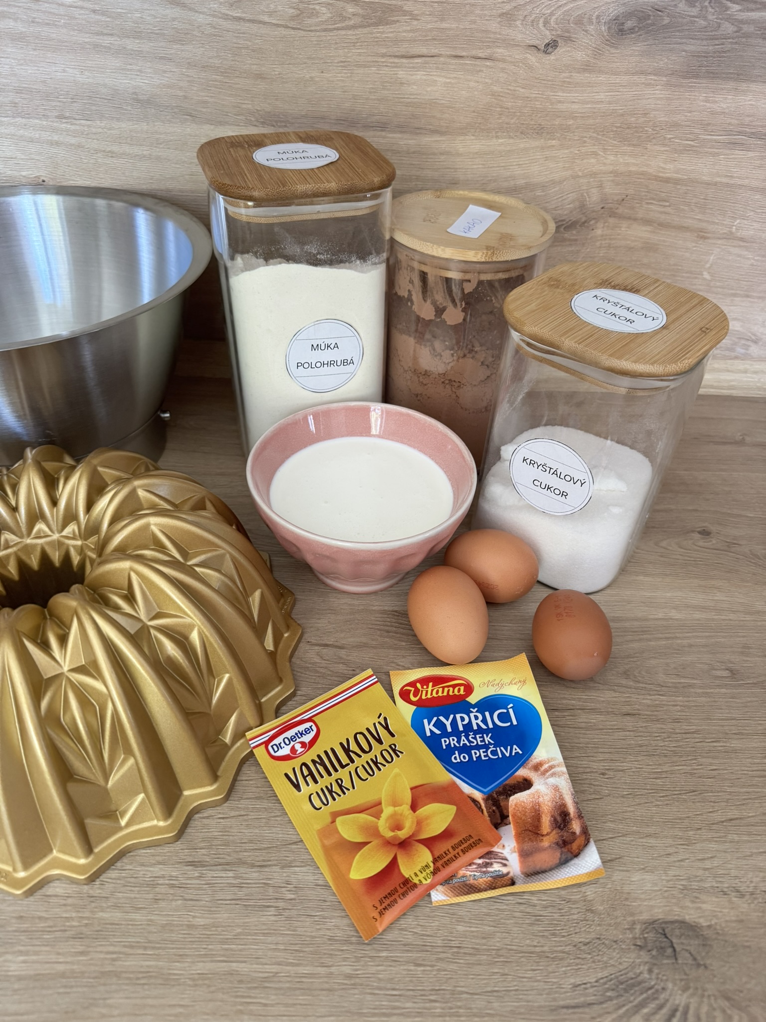 Tradiční šlehačková mramorová bábovka - ingredience