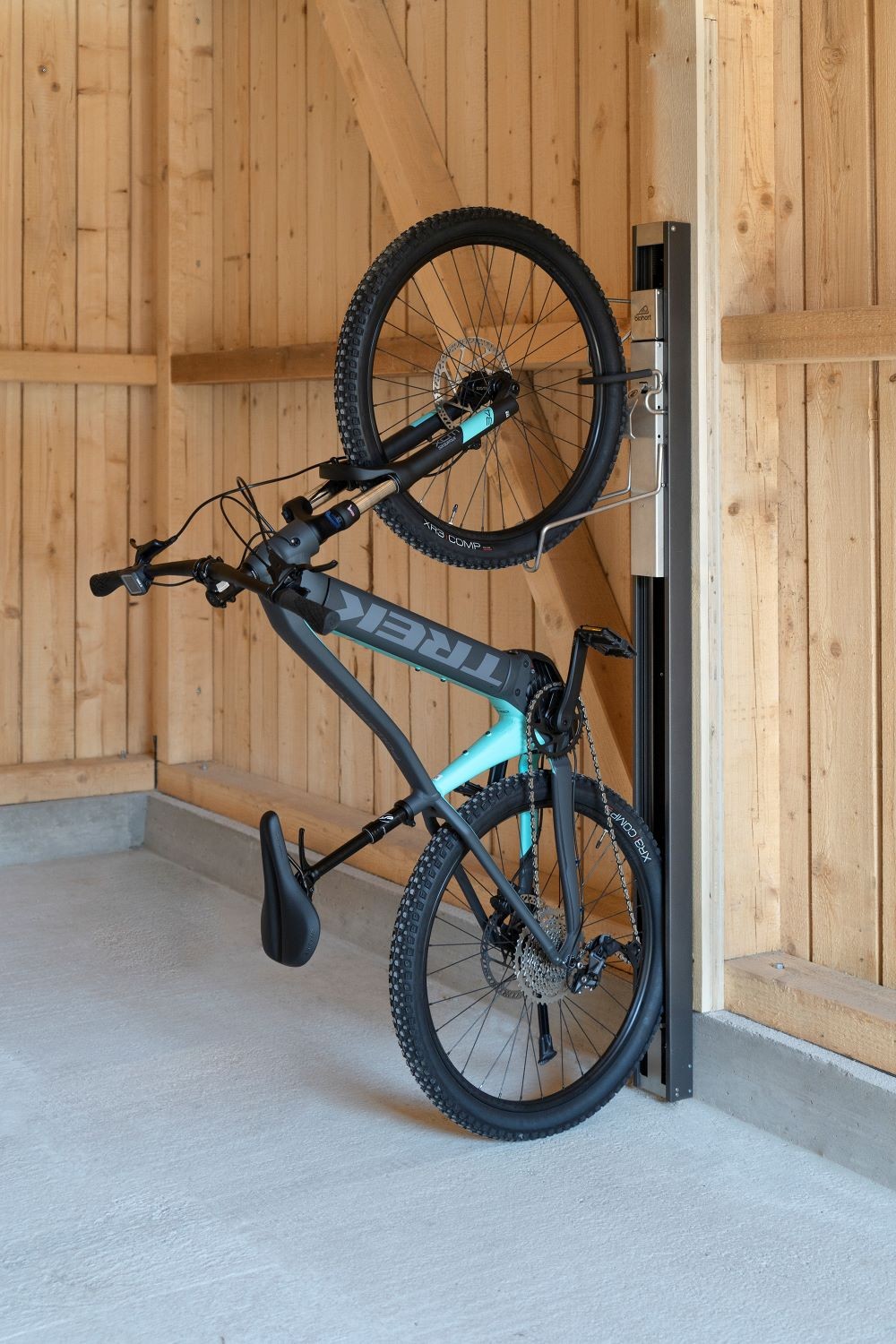 BikeLift držák na kola - otočný, na stěnu Obrázek