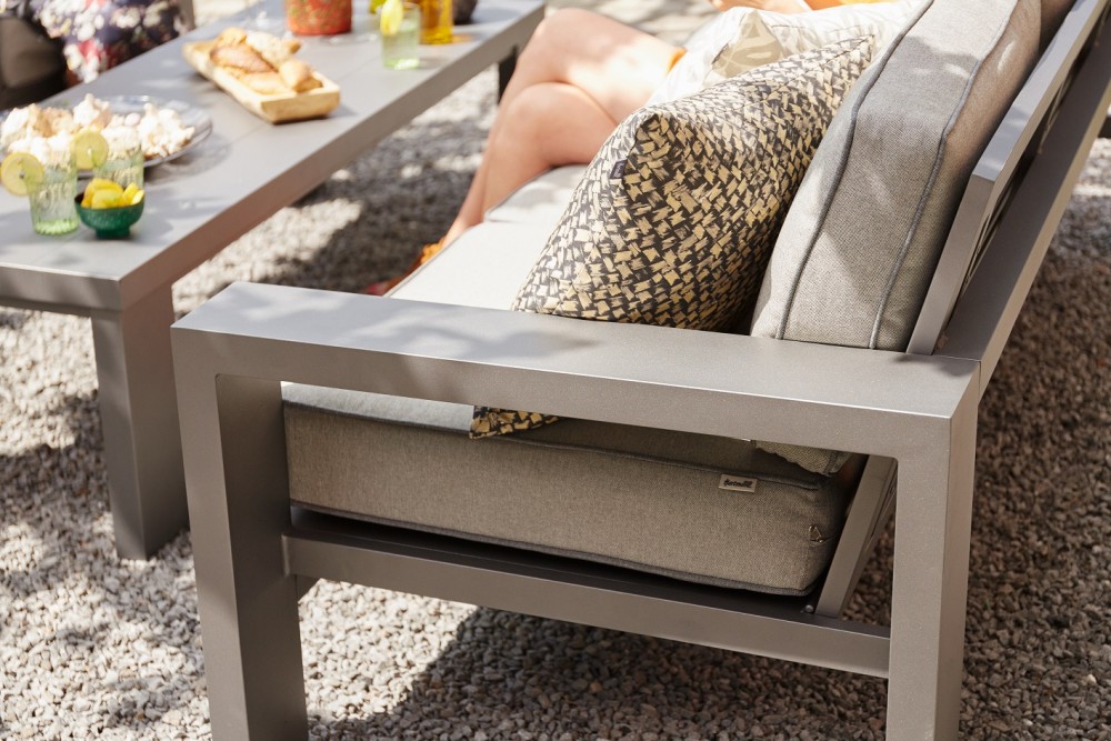 Hartman Luxusní Zahradní Sedačka Titan Pro 3 A Lounge Stůl Obrázek