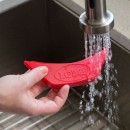 Ochranný silikonový návlek na madlo litinové pánve Lodge