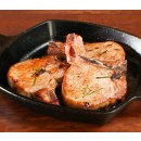 Čtvercová litinová pánev Lodge 26 cm