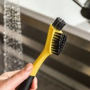 Kartáček Lodge na drážky a rohy