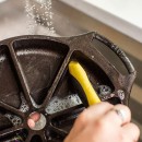 Kartáček Lodge na drážky a rohy