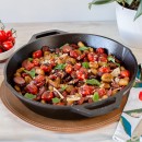 Litinová pánev Lodge 34 cm se dvěma madly