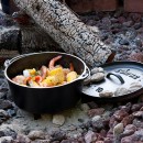 Litinový hrnec Lodge Dutch Oven s poklicí