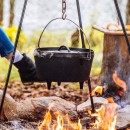 Litinový hrnec Lodge Dutch Oven s poklicí