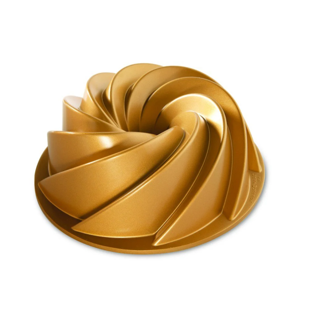 Nordic Ware forma na bábovku Heritage, 10 cup, zlatá